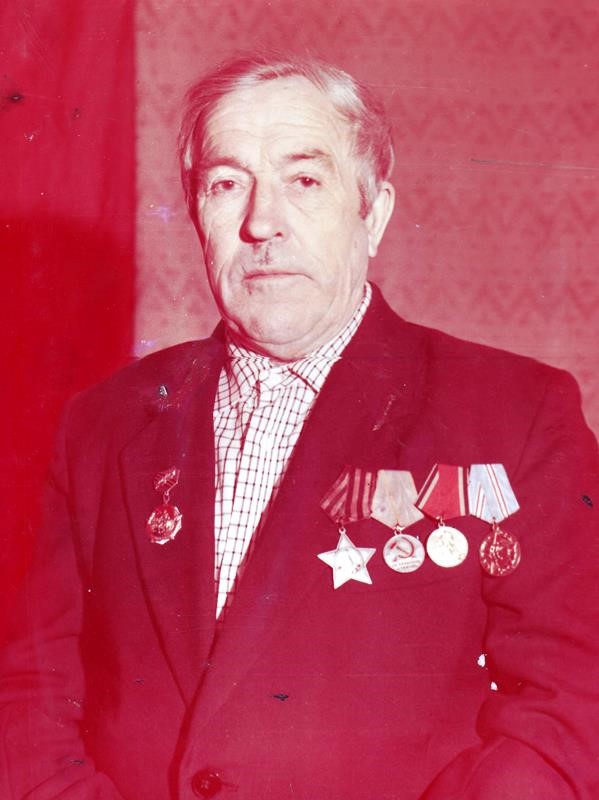 Чиркин Александр Тимофеевич (1912-1999), мл.сержант, артиллерист. Награды - Орден Красной Звезды, Орден Славы III степени